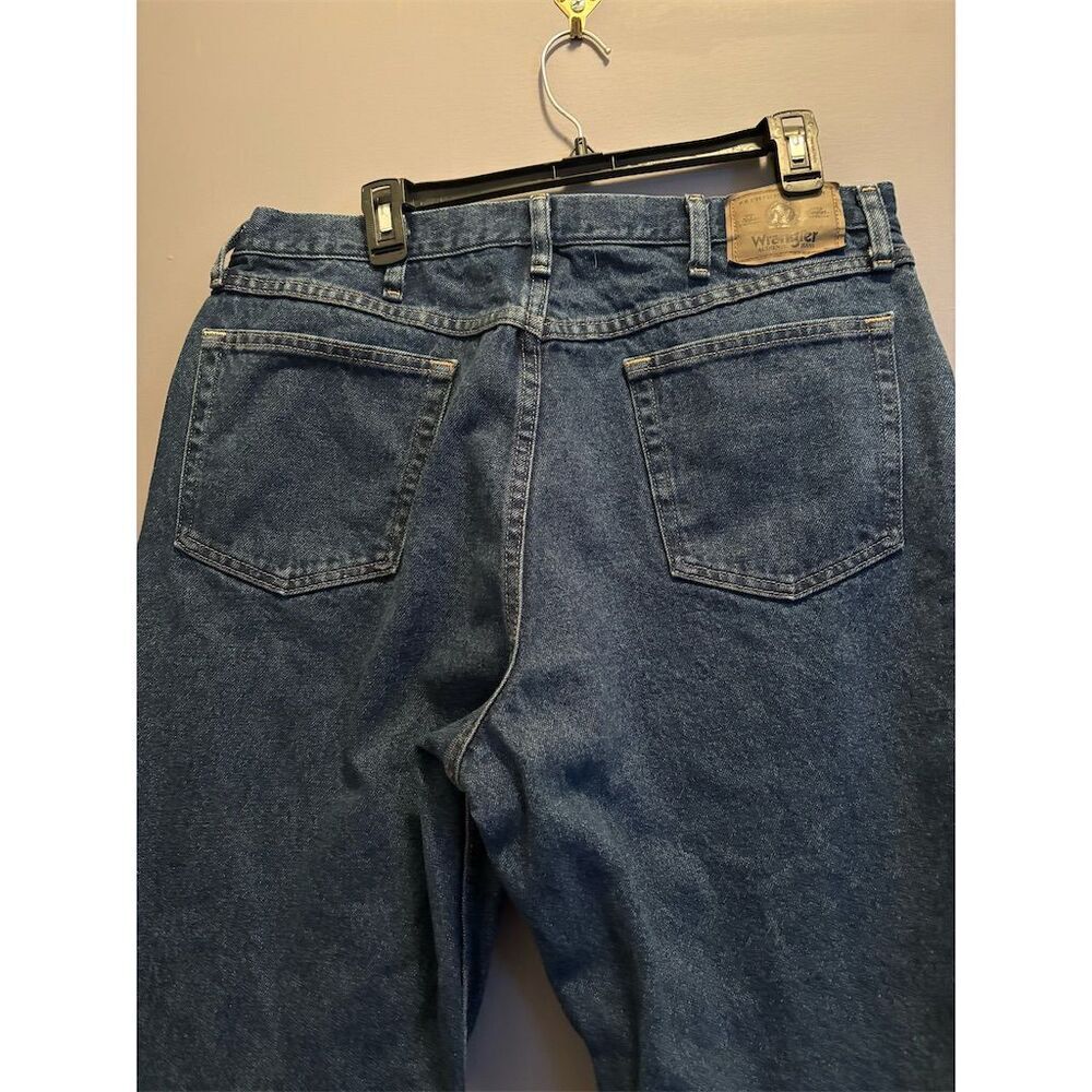 Wrangler Men's Relaxed Fit Straight Jeans Blue Denim Size 38x32 - Picture 8 of 11